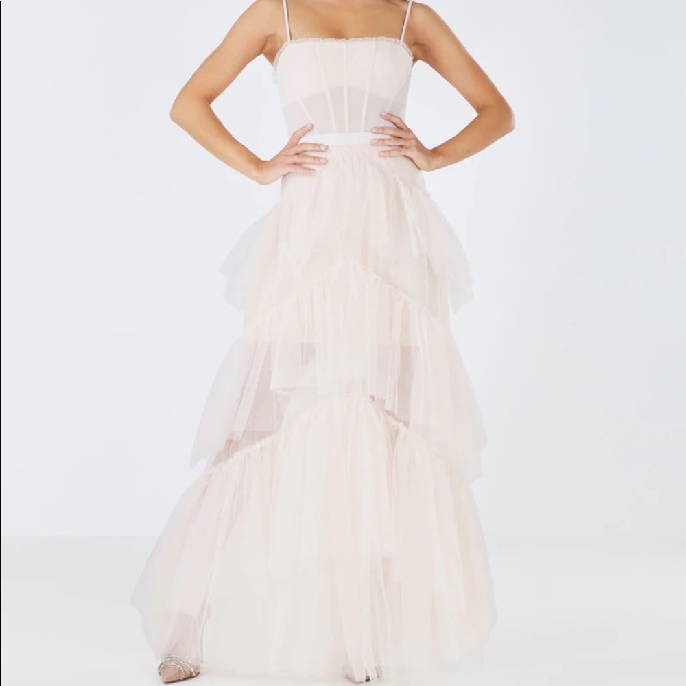 bcbgmaxazria tiered ruffle tulle evening gown